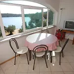 Διαμέρισμα By The Sea Luka, Dugi Otok - 8182 Luka (Dugi Otok)